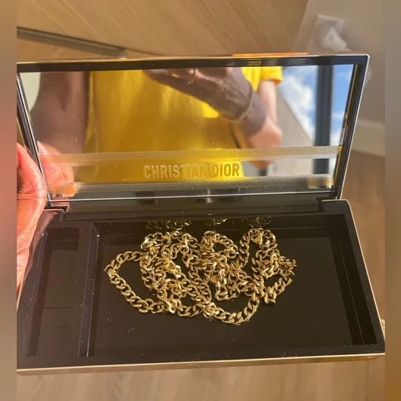 Christian Dior limited edition gold clutch gift with chain. Never used. NWOT - Picture 7 of 8